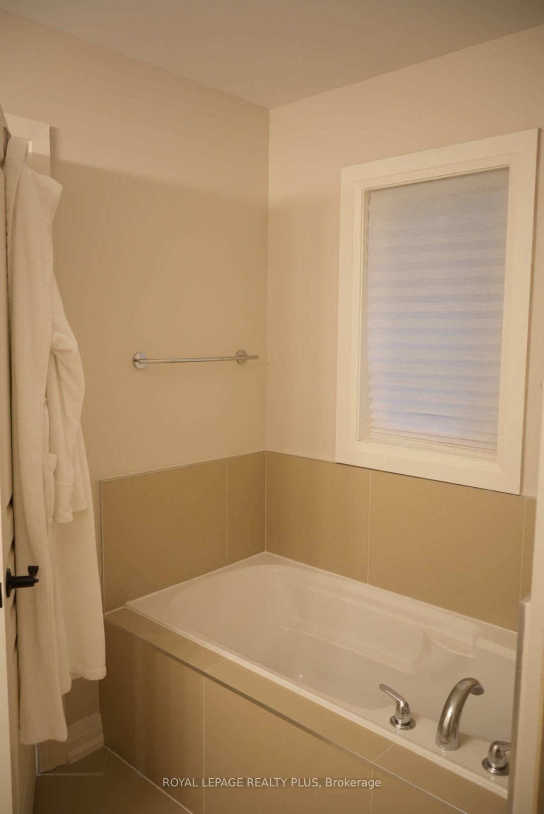 2410 Woodward Avenue • #10 • Burlington, ON photo 18