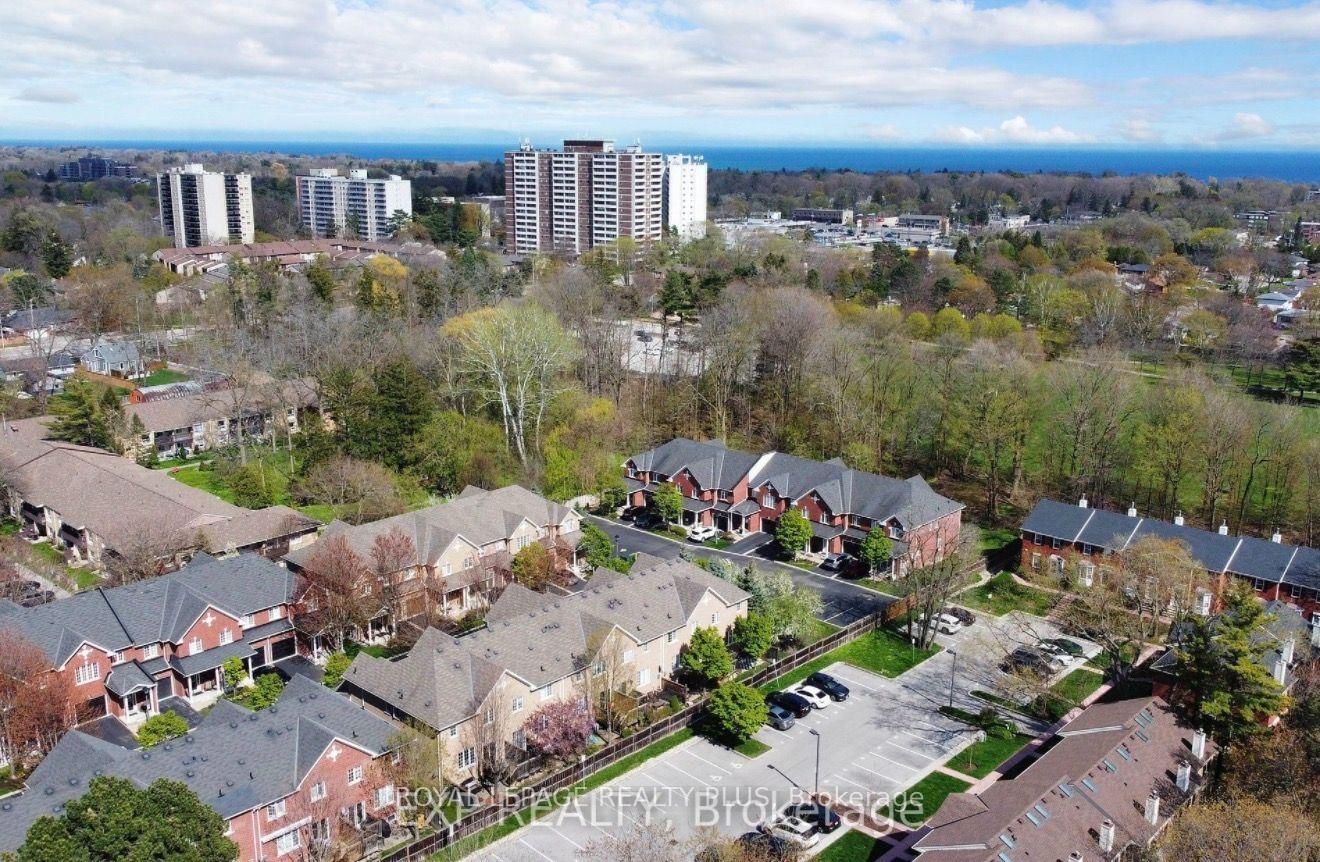 2410 Woodward Avenue • #10 • Burlington, ON photo 35