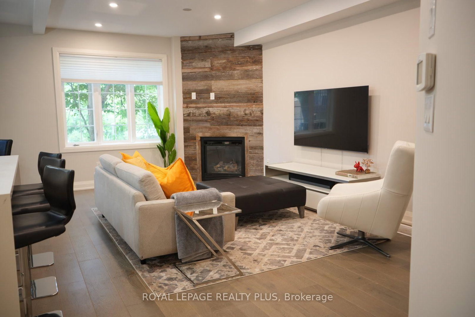 2410 Woodward Avenue • #10 • Burlington, ON photo 6