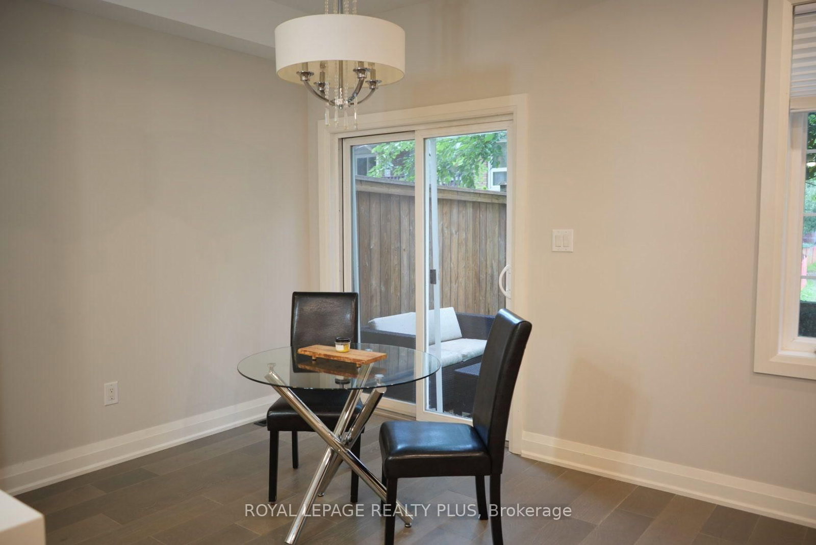 2410 Woodward Avenue • #10 • Burlington, ON photo 9