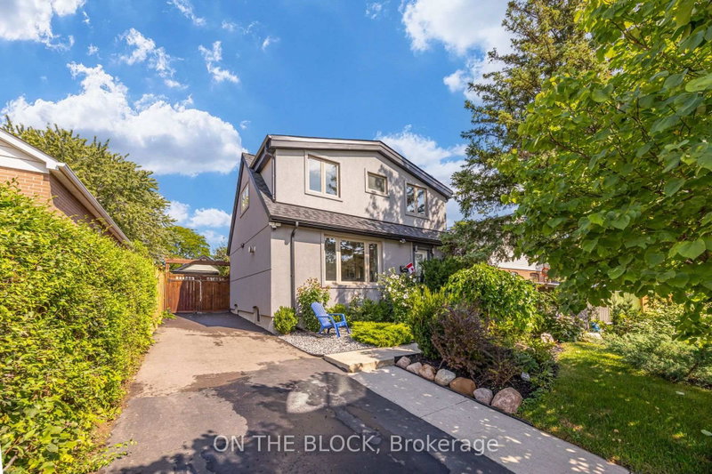 122 Allenby Avenue