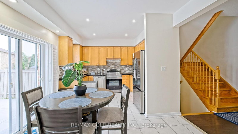 29 Abbotsbury Brampton,ON L6X 0S4 — Photo 11