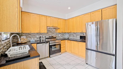 29 Abbotsbury Brampton,ON L6X 0S4 — Photo 12