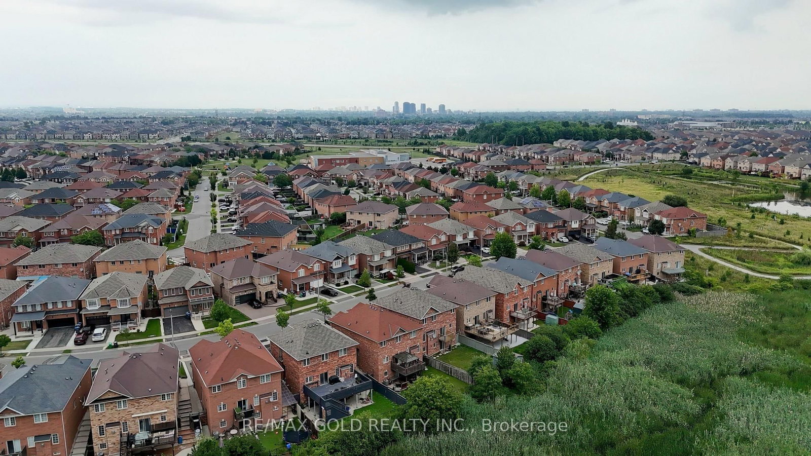 29 Abbotsbury Drive • Brampton, ON photo 37