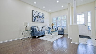 29 Abbotsbury Drive • Brampton, ON photo 9