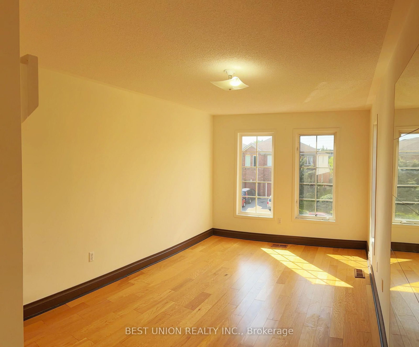 2864 Westbury Court • Mississauga, ON photo 14