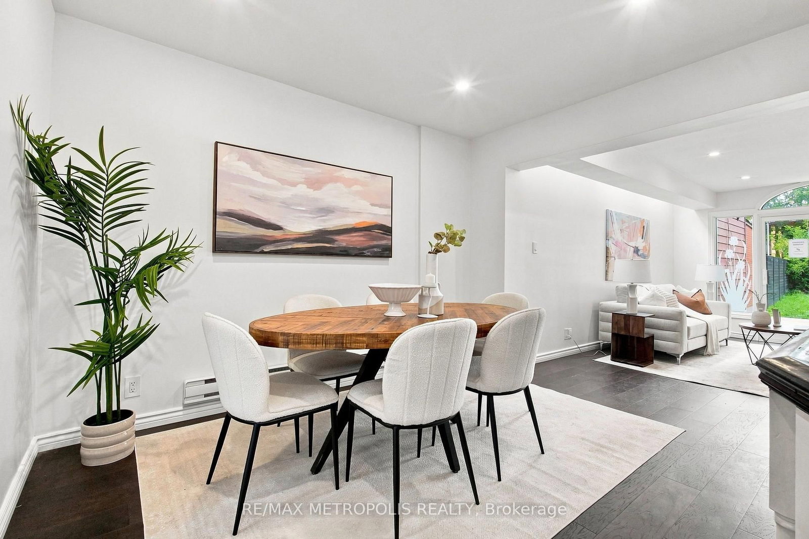 24 Marion Street • Toronto, ON photo 15