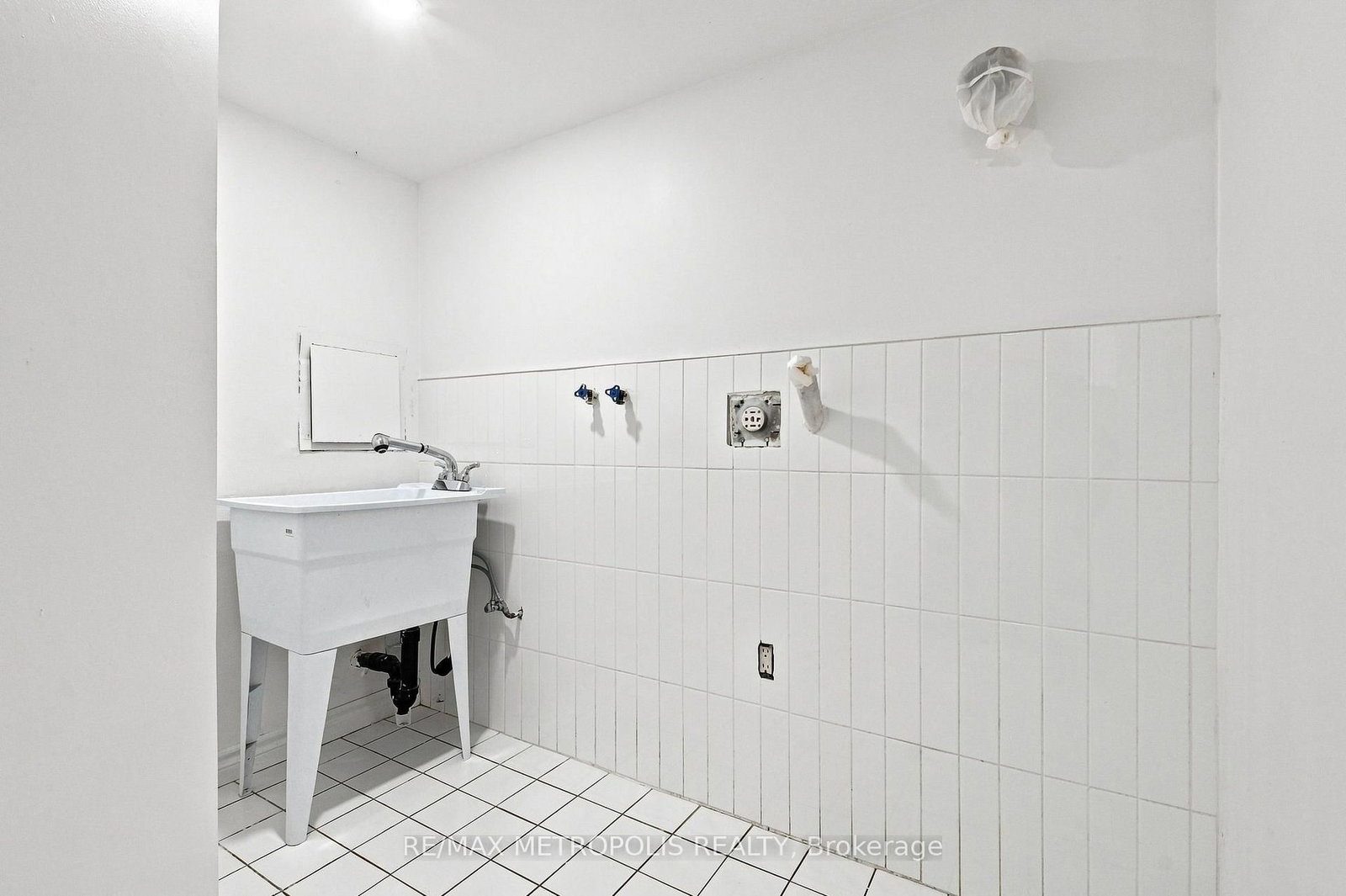 24 Marion Street • Toronto, ON photo 35