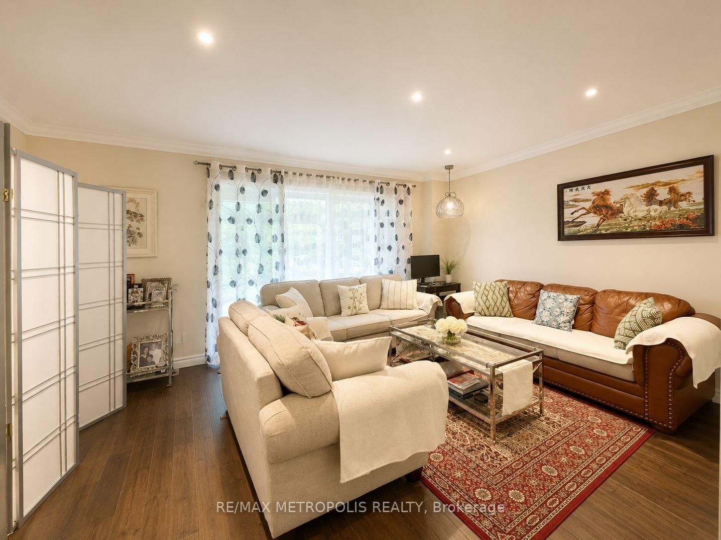 24 Enclave Mews • Toronto, ON photo 27