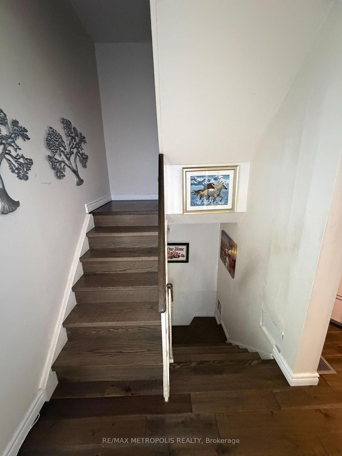 24 Enclave Mews • Toronto, ON photo 28