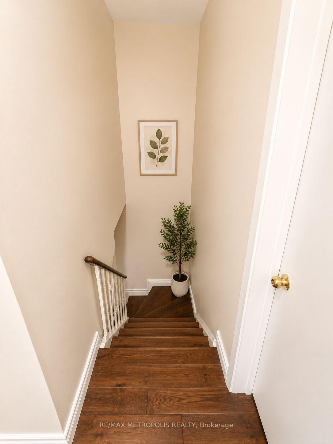 24 Enclave Mews • Toronto, ON photo 29