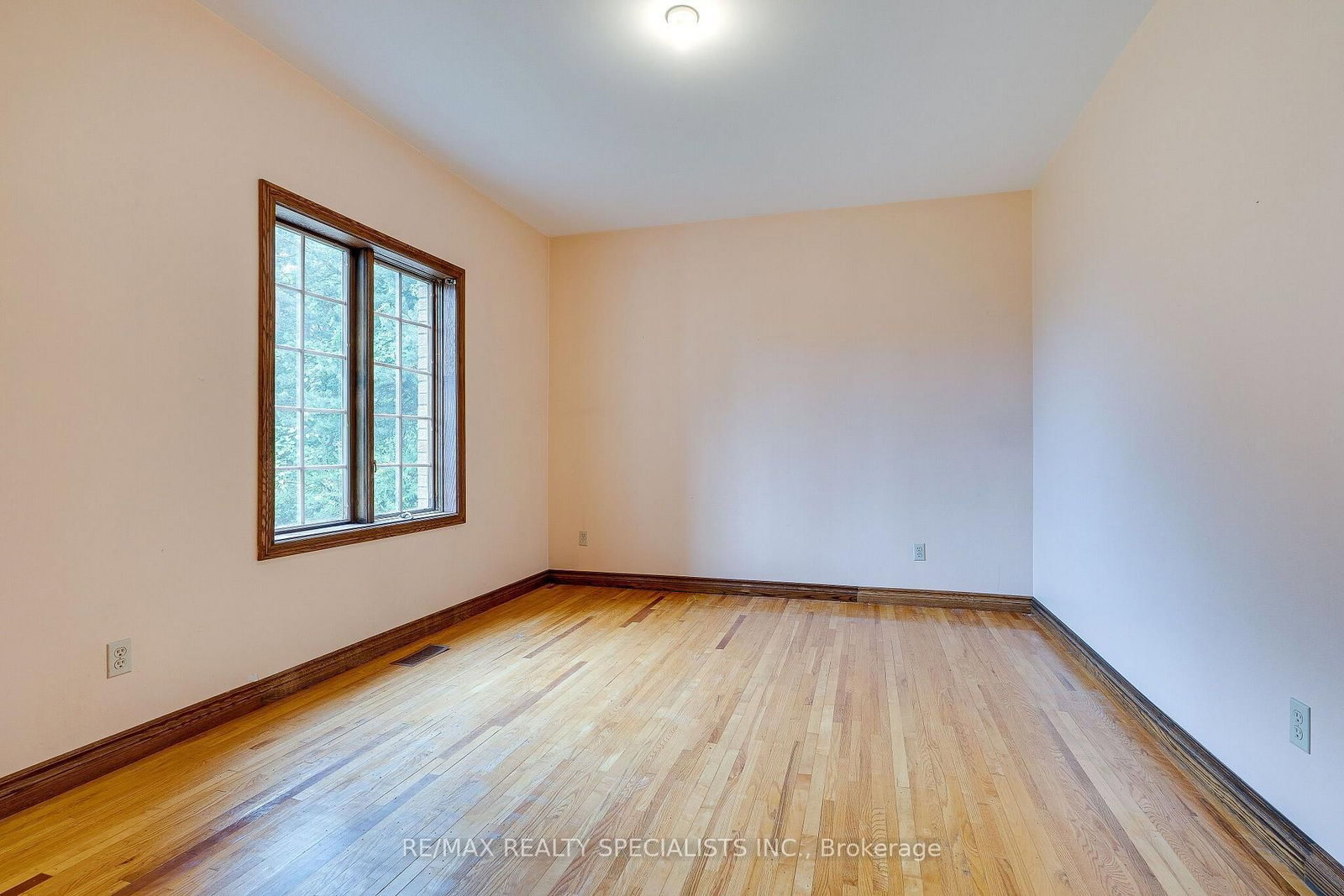 11 Prince Andrew Drive • Caledon, ON photo 12