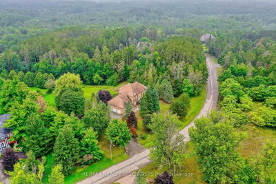 11 Prince Andrew Drive • Caledon, ON photo 3