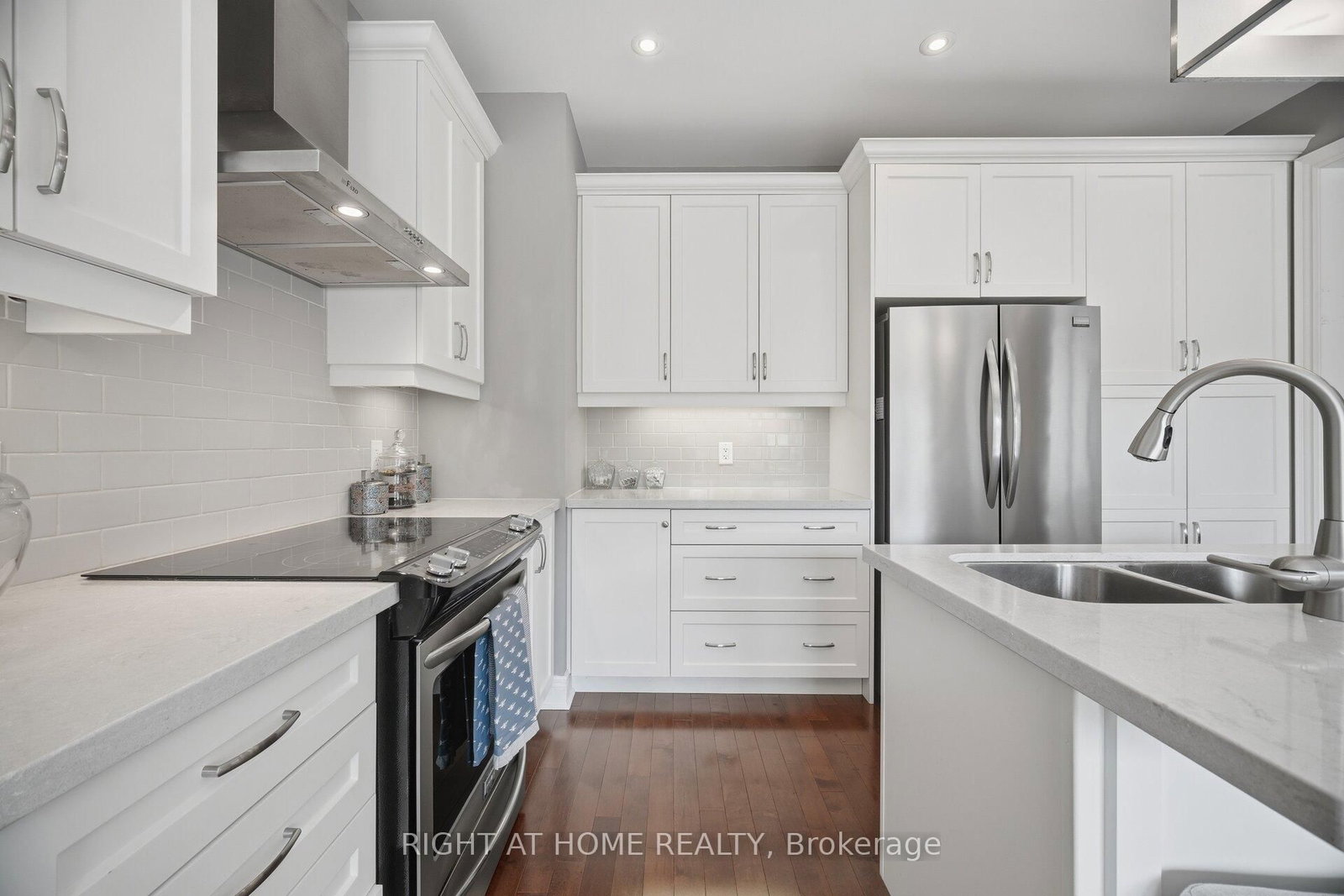 183 Kaitting Trail • Oakville, ON photo 13