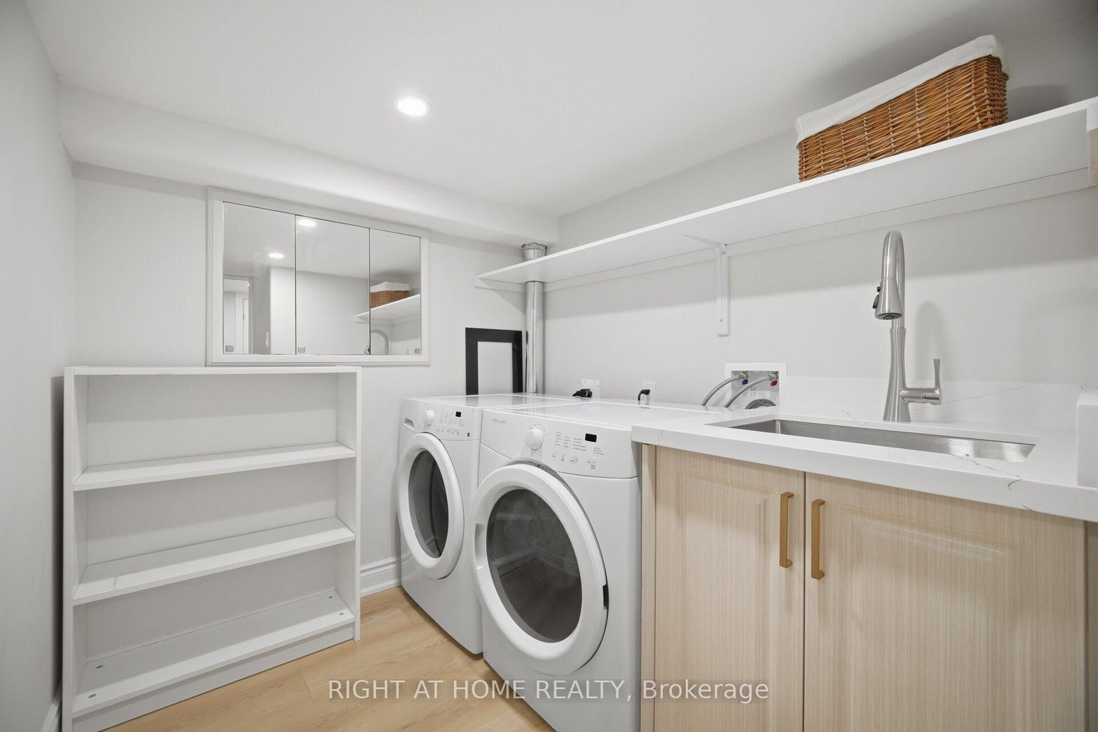 183 Kaitting Trail • Oakville, ON photo 44