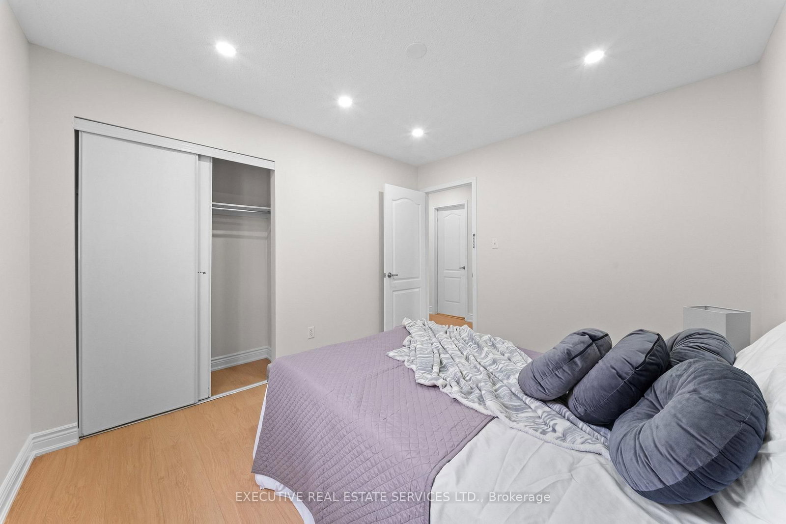 8 Spencer Drive N • Brampton, ON photo 29