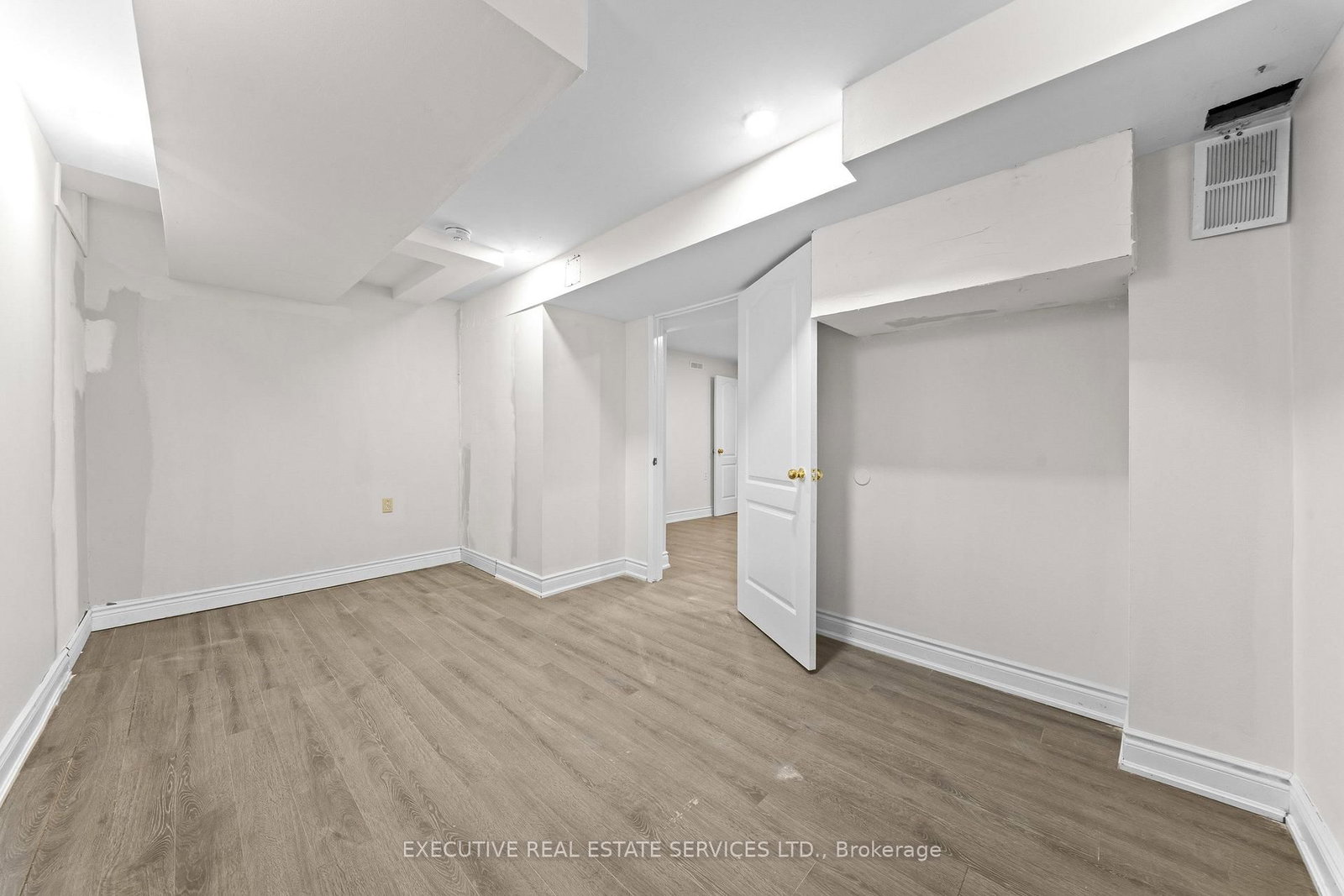 8 Spencer Drive N • Brampton, ON photo 39