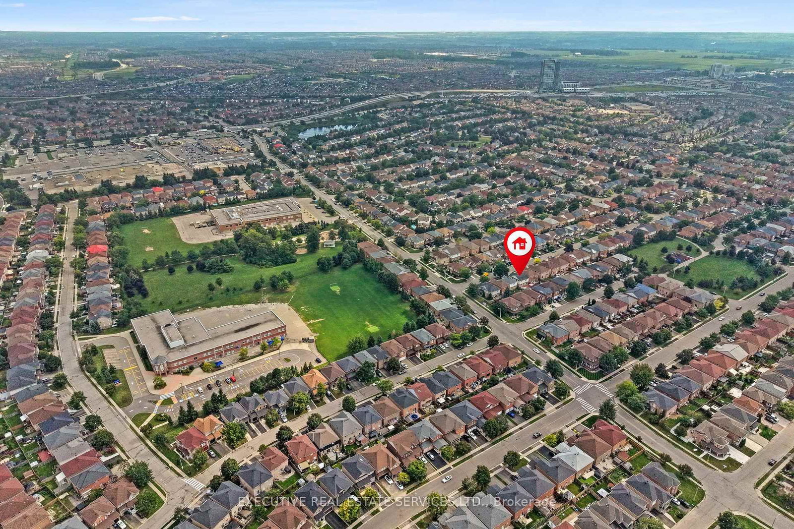 8 Spencer Drive N • Brampton, ON photo 5