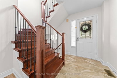 8 Spencer Drive N • Brampton, ON photo 6