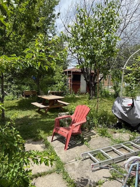 3777 Keenan Crescent • Mississauga, ON photo 2