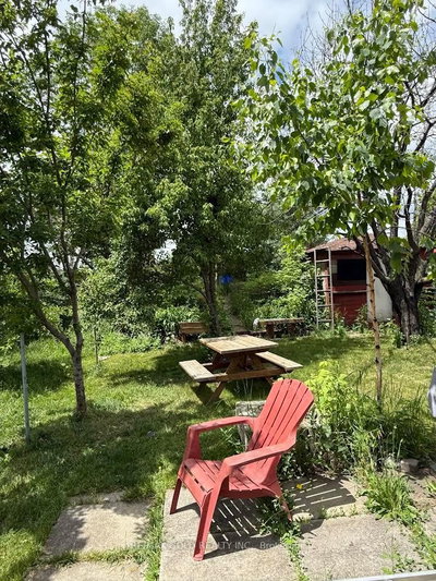3777 Keenan Crescent • Mississauga, ON photo 3