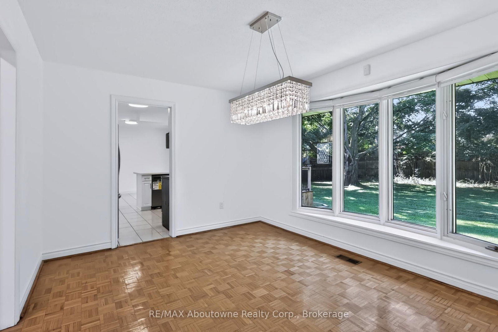 30 Birkbank Drive • Oakville, ON photo 11