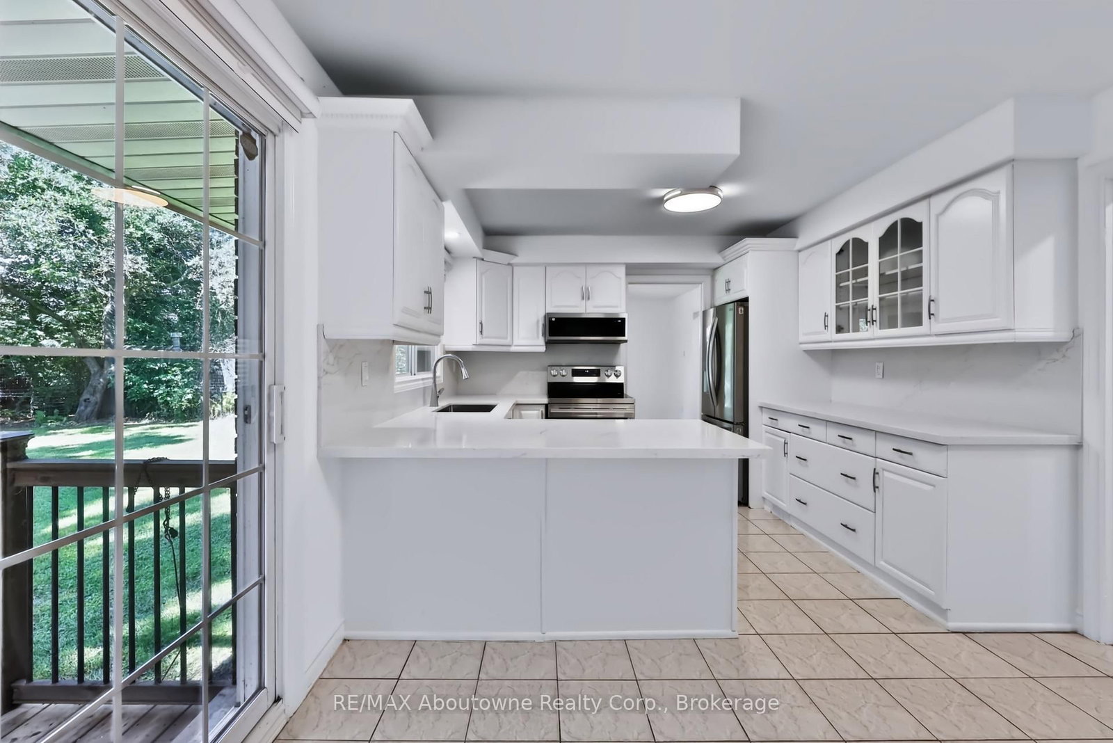 30 Birkbank Drive • Oakville, ON photo 14