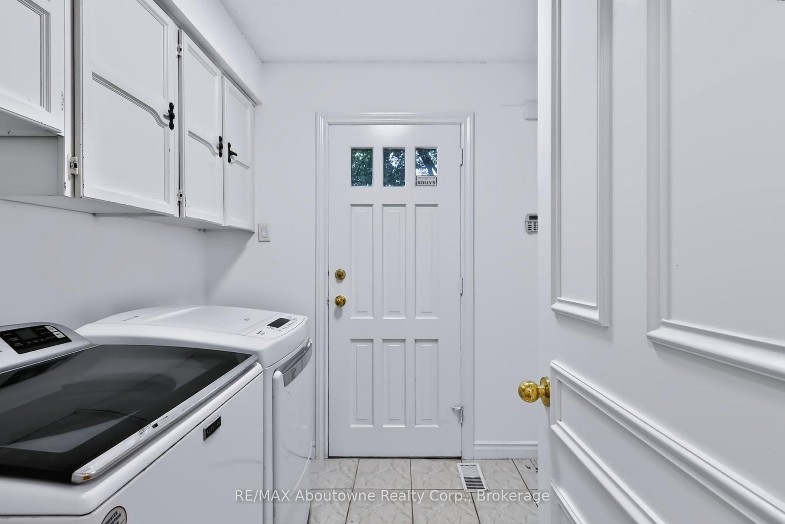 30 Birkbank Drive • Oakville, ON photo 17