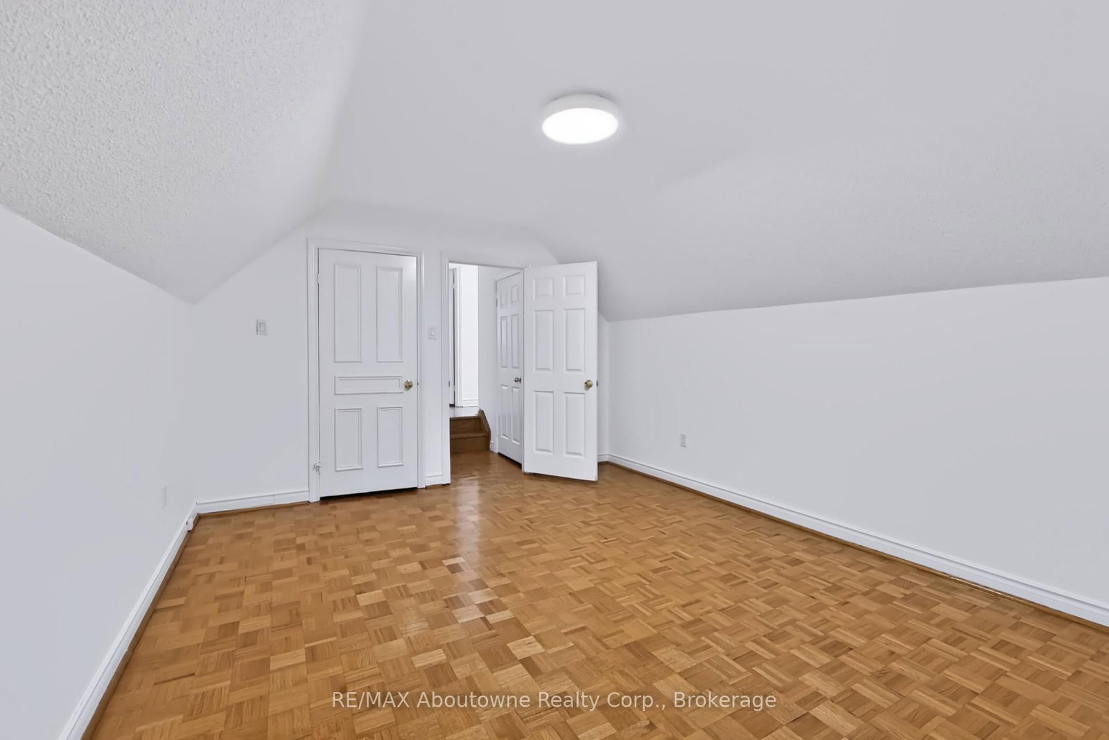 30 Birkbank Drive • Oakville, ON photo 22