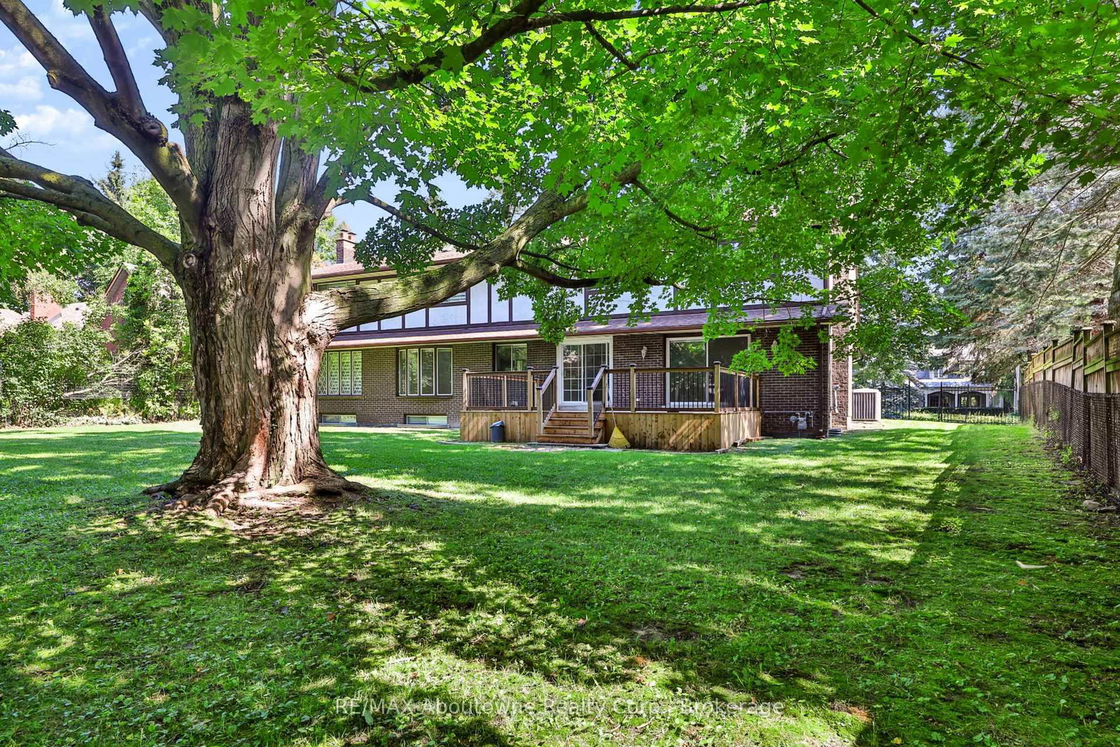30 Birkbank Drive • Oakville, ON photo 42