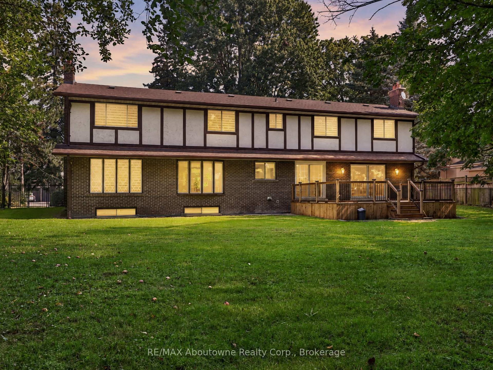 30 Birkbank Drive • Oakville, ON photo 44