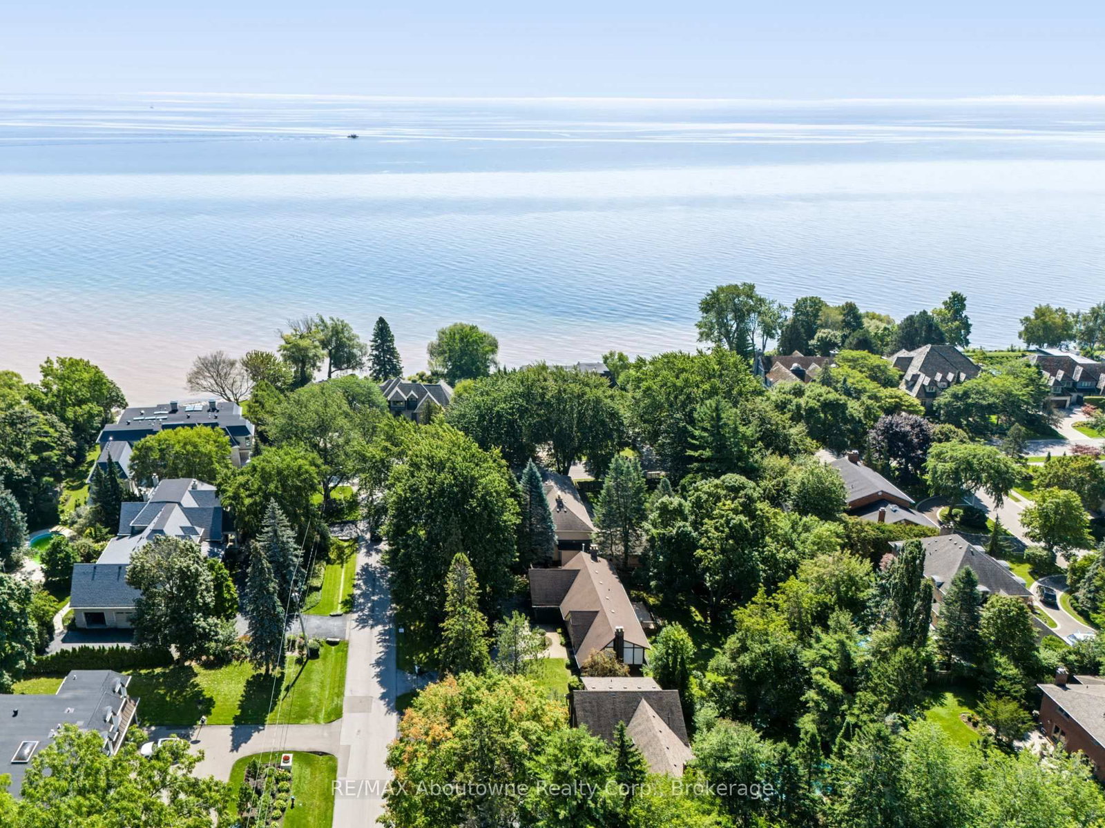 30 Birkbank Drive • Oakville, ON photo 46