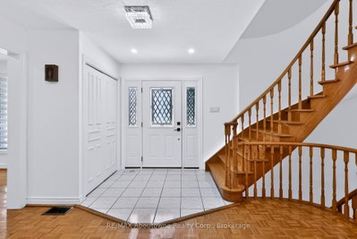 30 Birkbank Drive • Oakville, ON photo 5