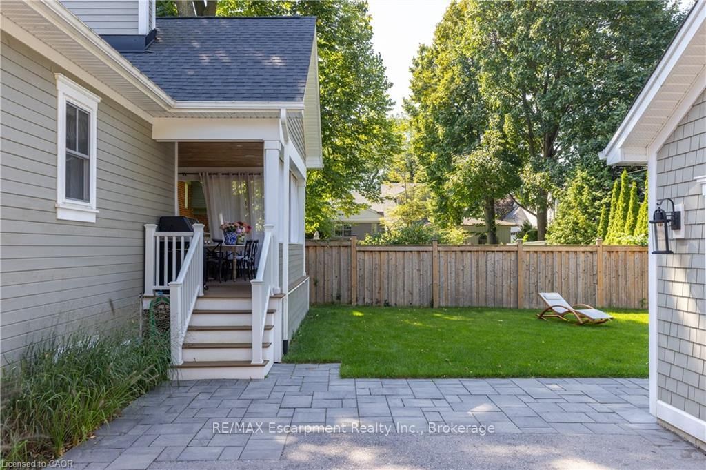 2195 Courtland Drive • Burlington, ON photo 31