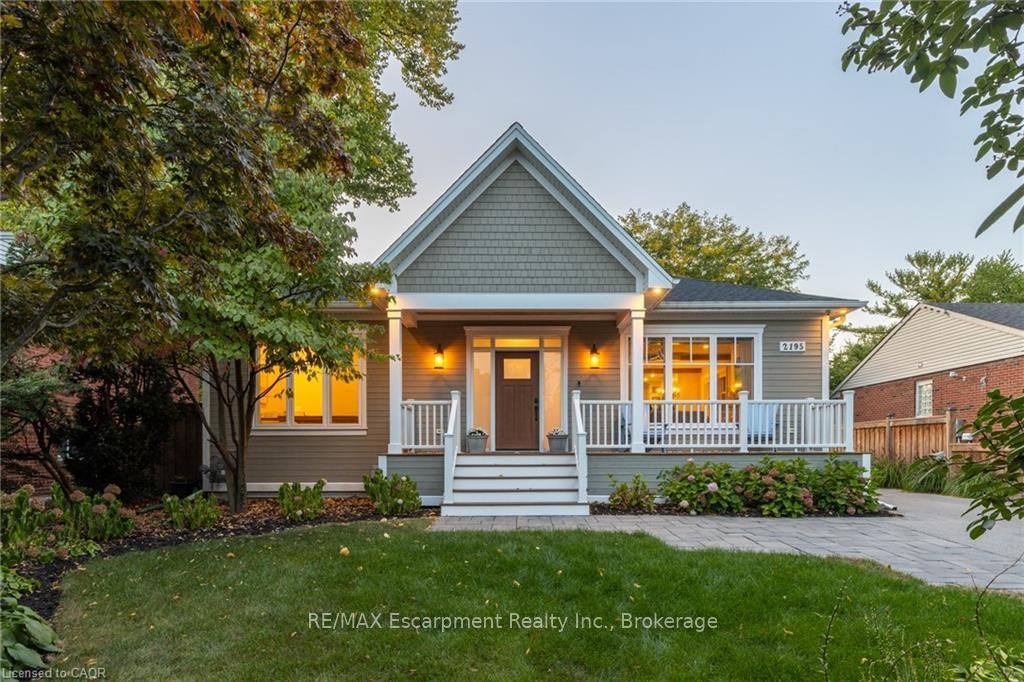 2195 Courtland Drive • Burlington, ON photo 36