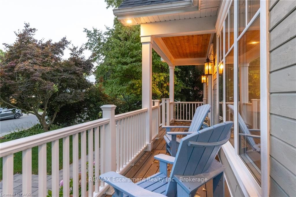 2195 Courtland Drive • Burlington, ON photo 38