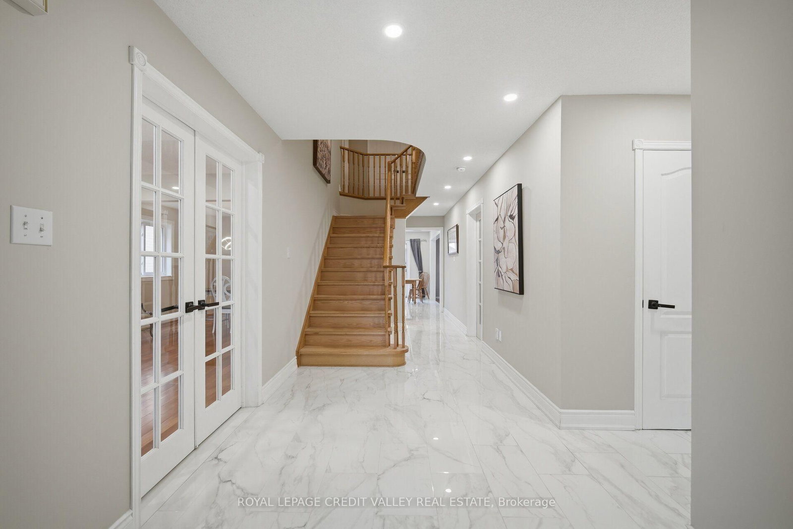 8 Livingston Drive • Caledon, ON photo 4