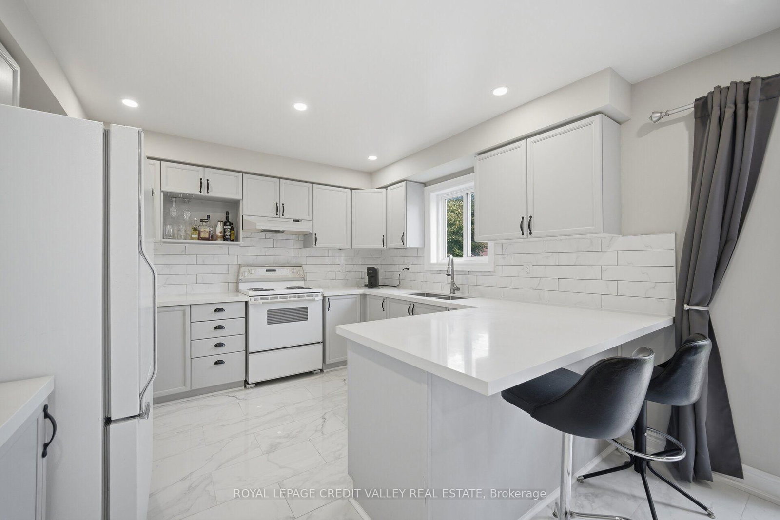 8 Livingston Drive • Caledon, ON photo 9