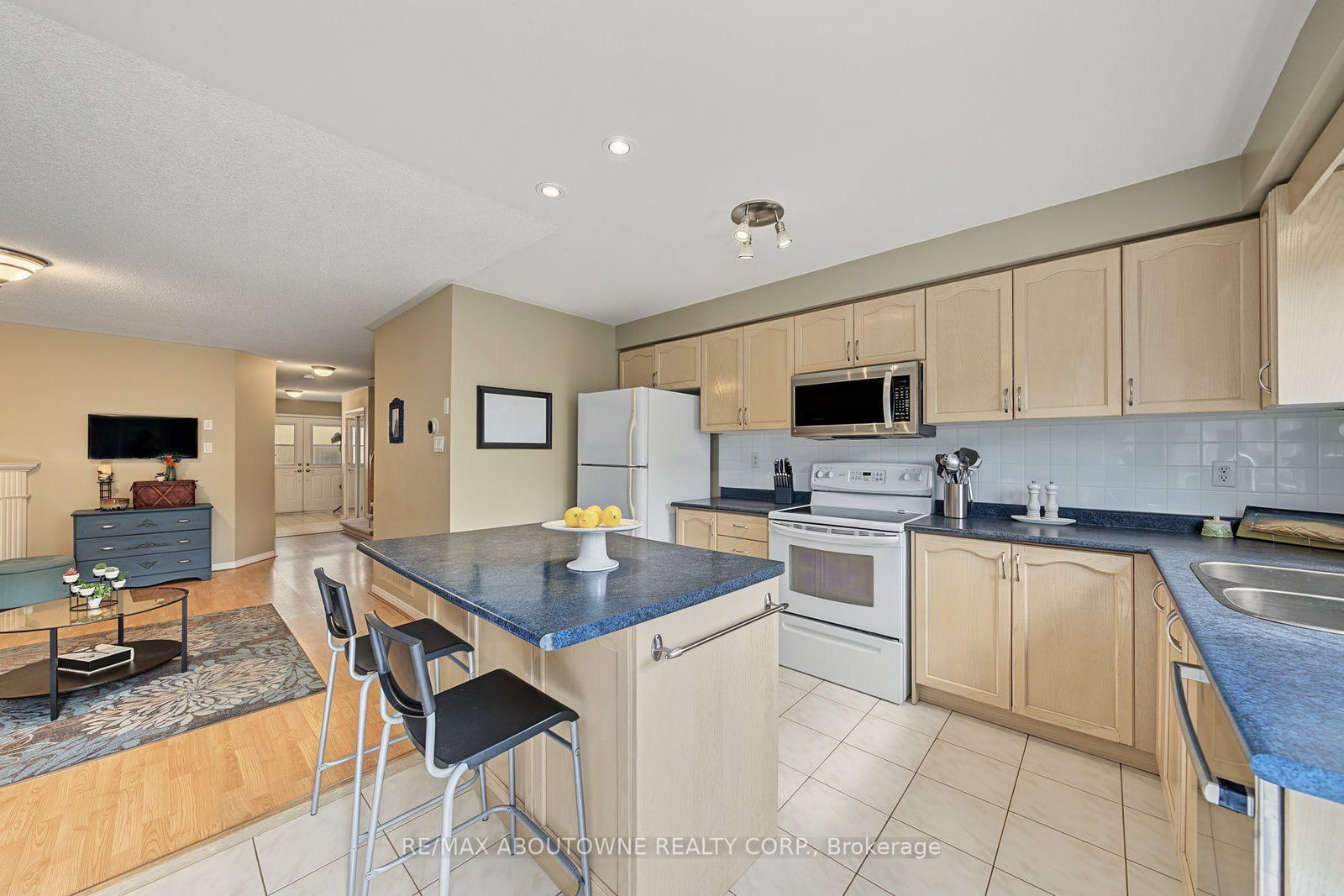 5110 Falconcrest Drive • Burlington, ON photo 12