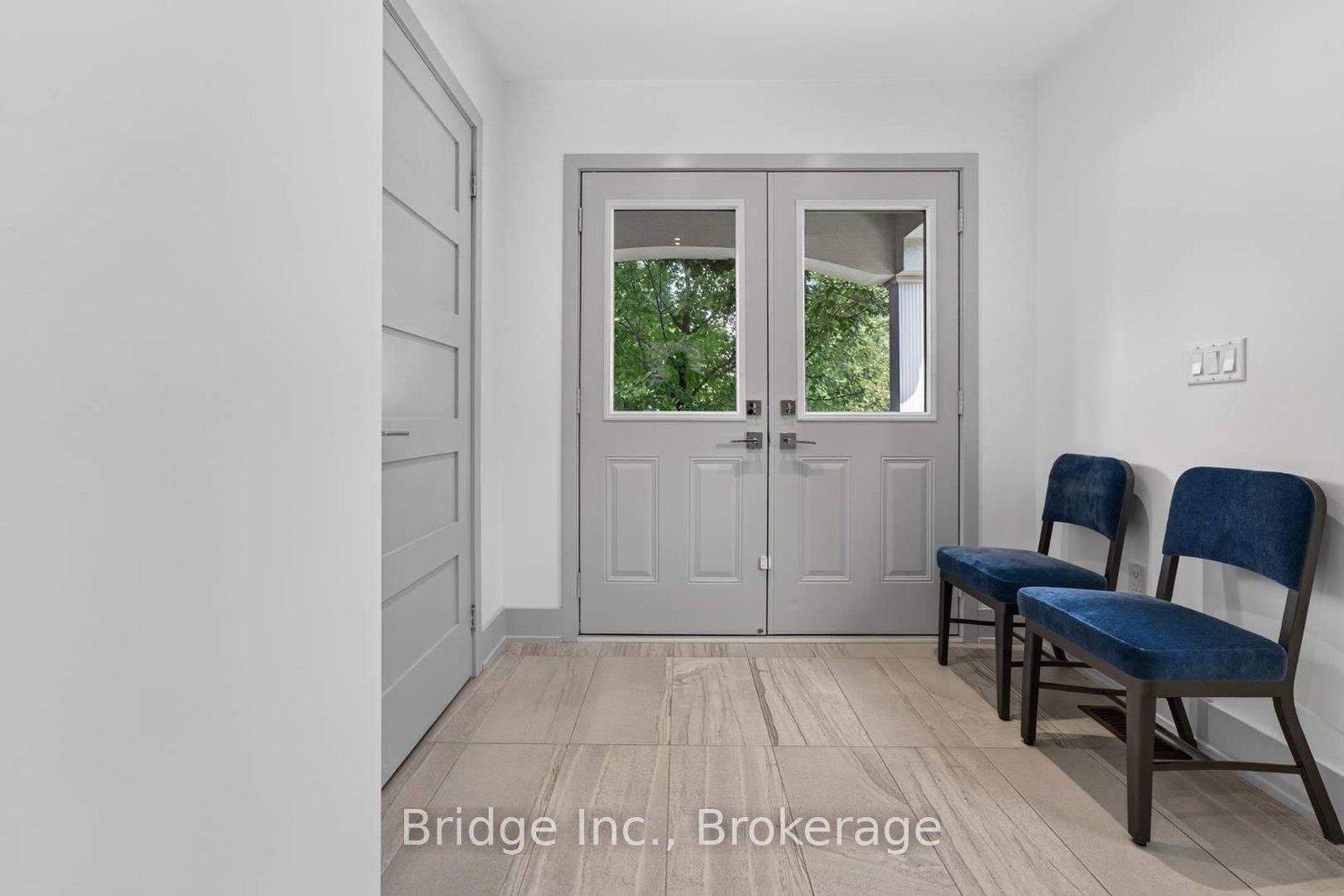 2006 Lushes Ave, Mississauga, view 12