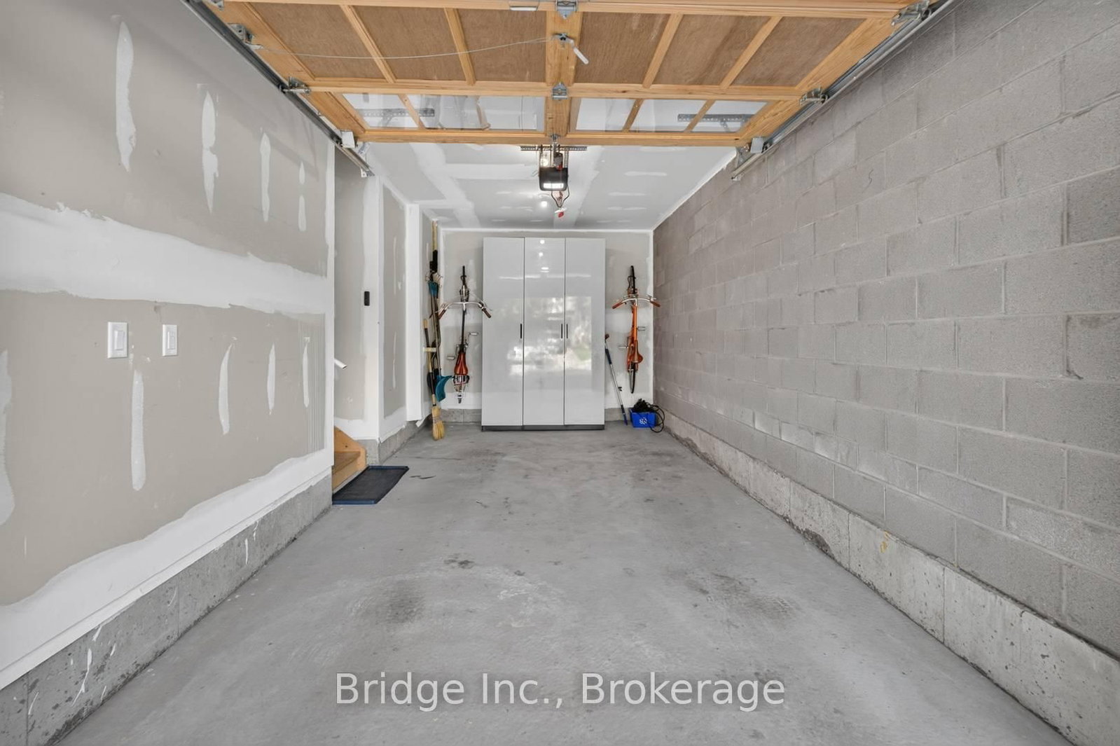 2006 Lushes Ave, Mississauga, view 29