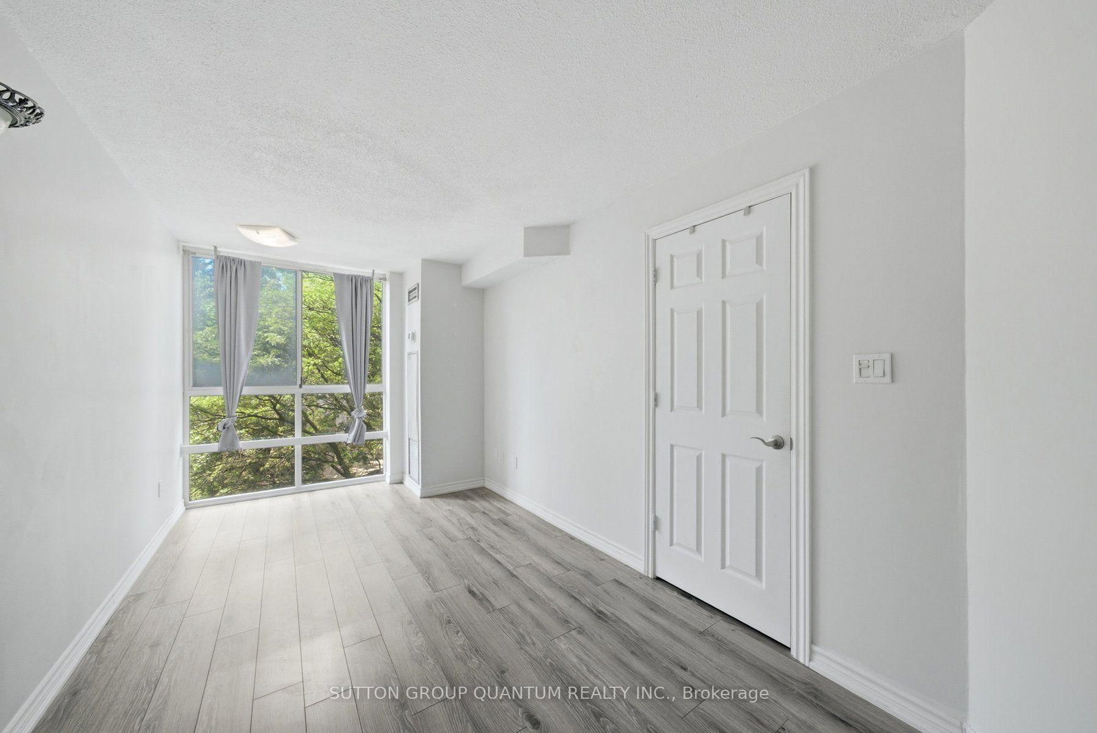 3650 Kaneff Crescent • #304 • Mississauga, ON photo 17