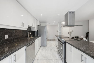 3650 Kaneff Crescent • #304 • Mississauga, ON photo 9