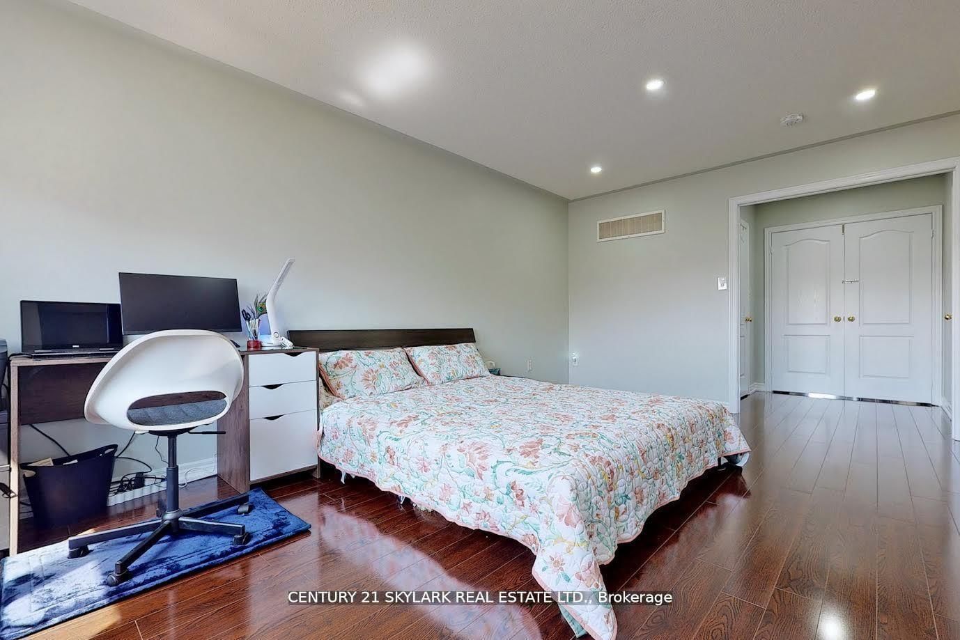 14 Mission Ridge Trail • Brampton, ON photo 11