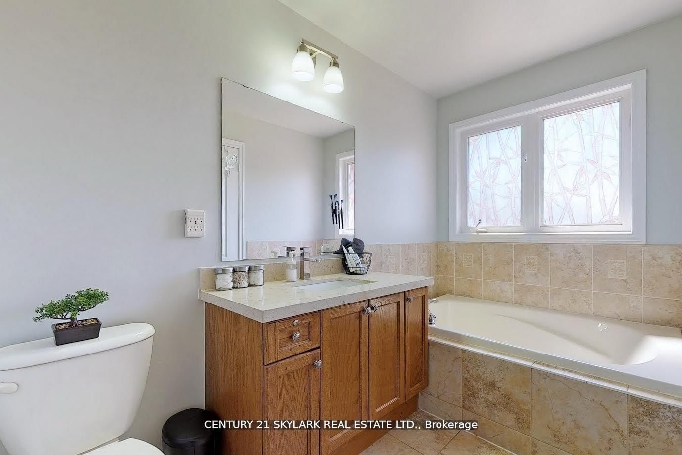 14 Mission Ridge Trail • Brampton, ON photo 12