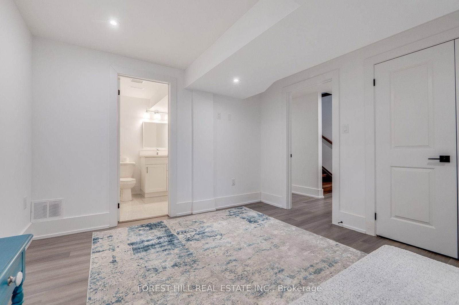 38 Thirty First Street • Toronto, ON photo 28