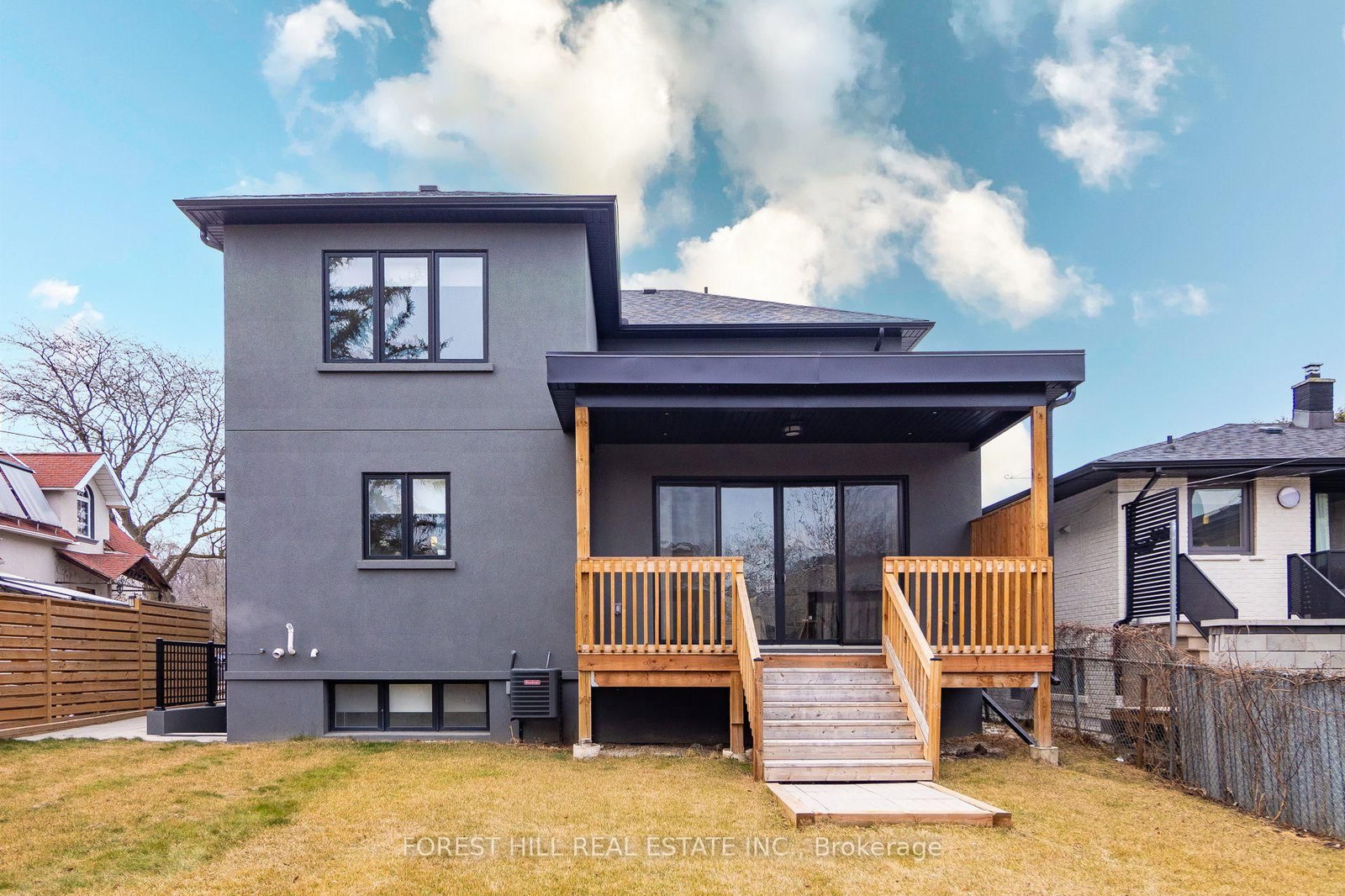 38 Thirty First Street • Toronto, ON photo 38