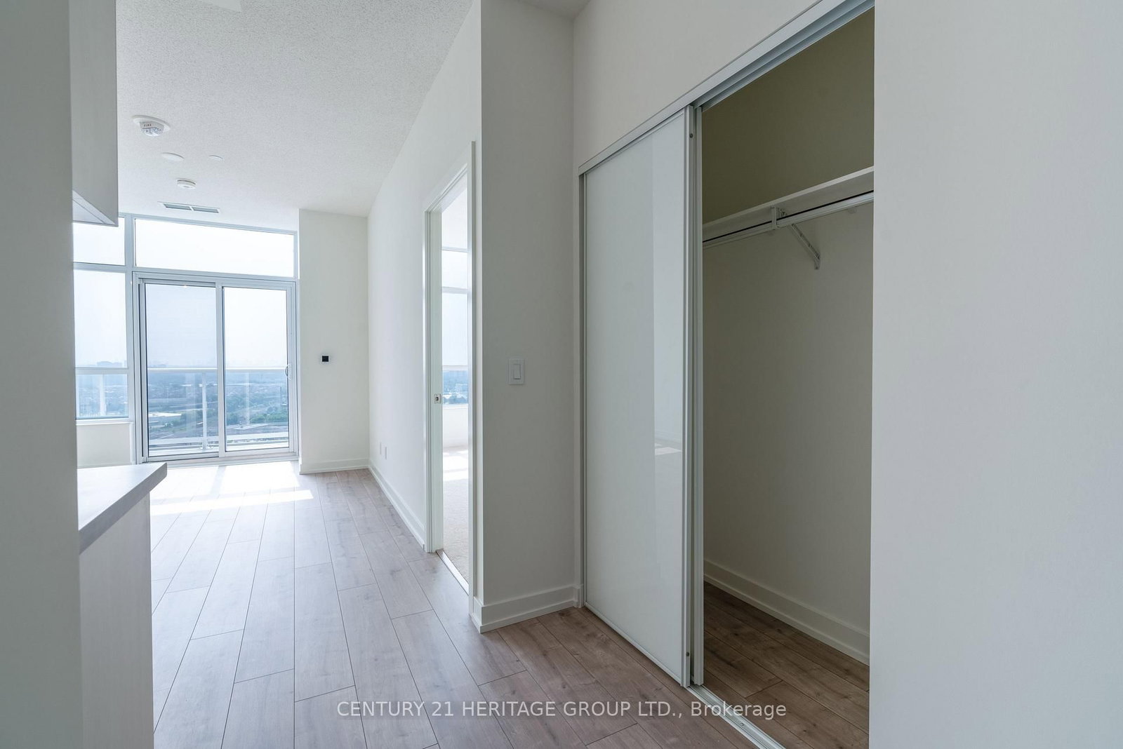 10 Wilby Crescent • #2202 • Toronto, ON photo 12