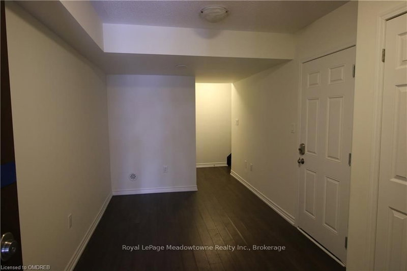 572 Allport Gate