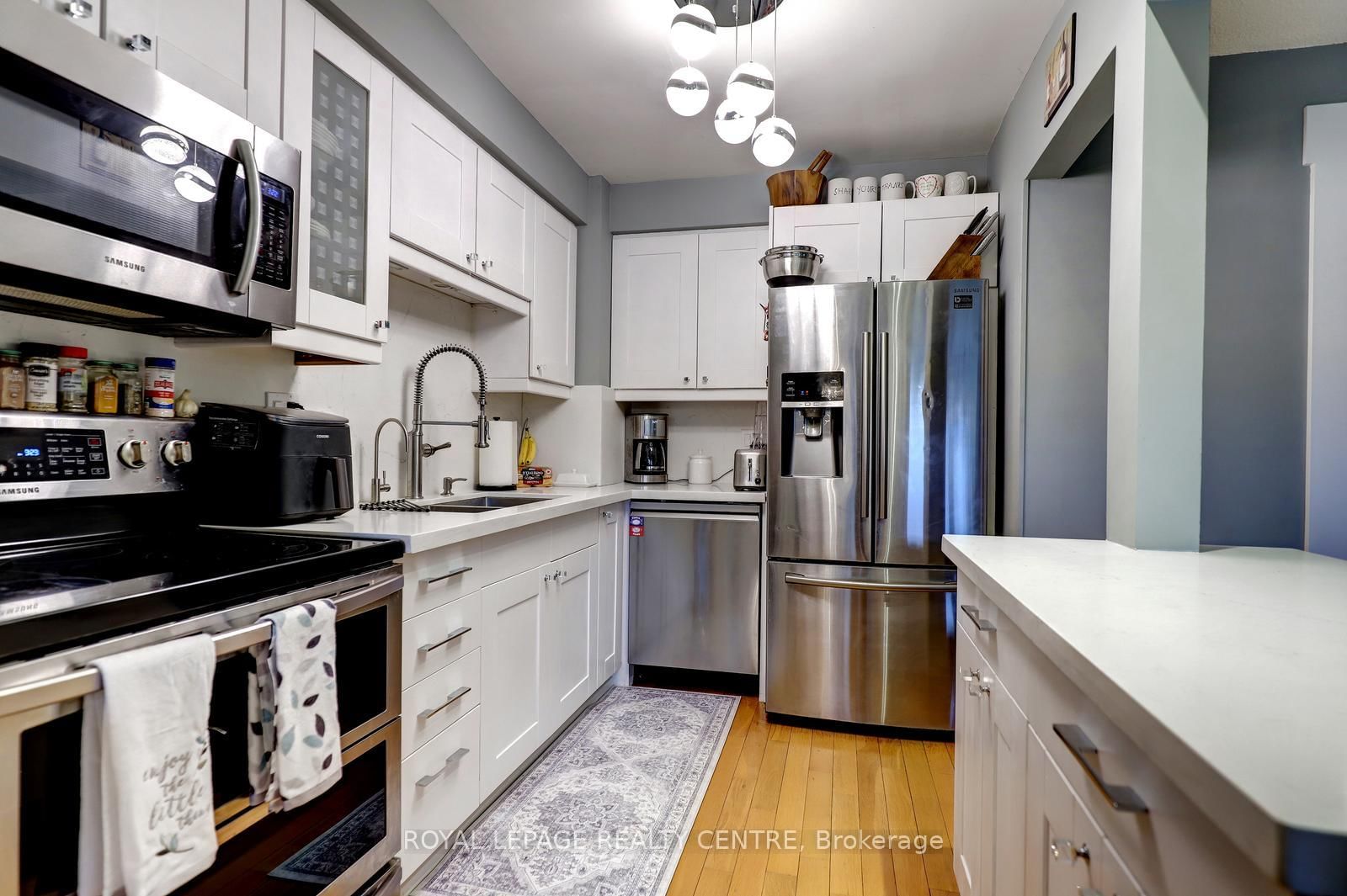 3025 Cedarglen Gate • #60 • Mississauga, ON photo 17
